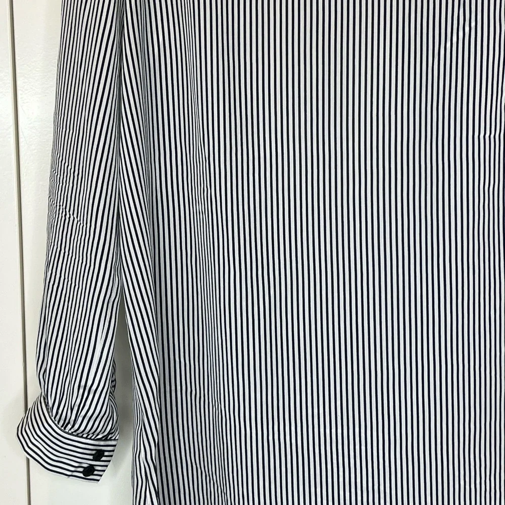 CAbi Navy Blue/White #5258 Brigitte Silk Stripped Off Shoulder Top Size SMALL - Picture 4 of 8